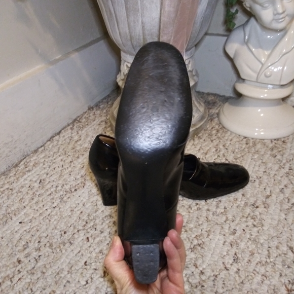 Vintage Miss Wonderful 1960-70's Black Patent Heeled  Loafer Style Pumps - Picture 11 of 16